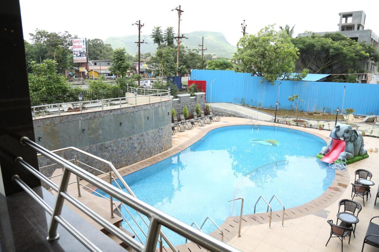 Hotel Vits Lonavla Exterior foto
