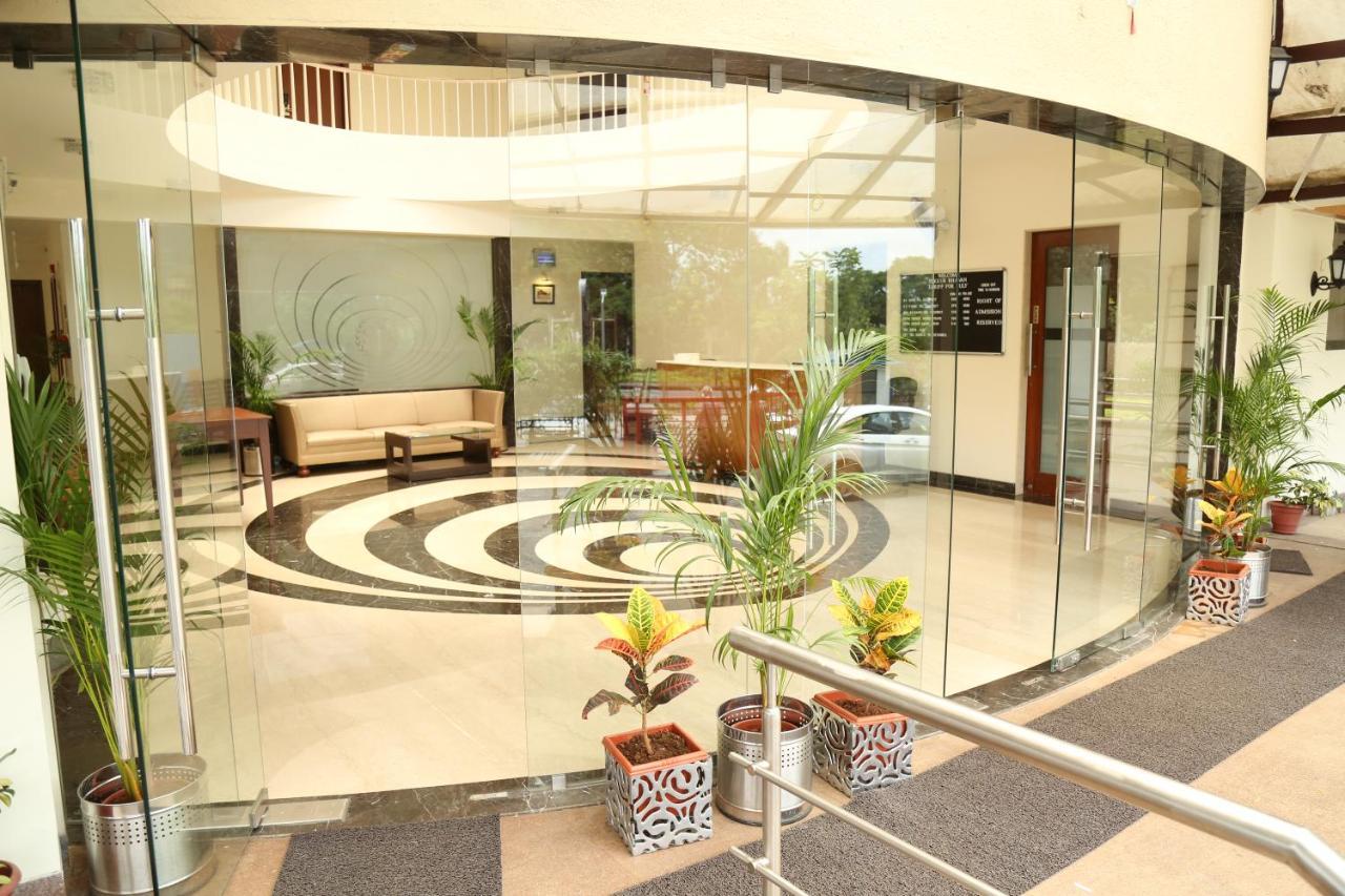 Hotel Vits Lonavla Exterior foto